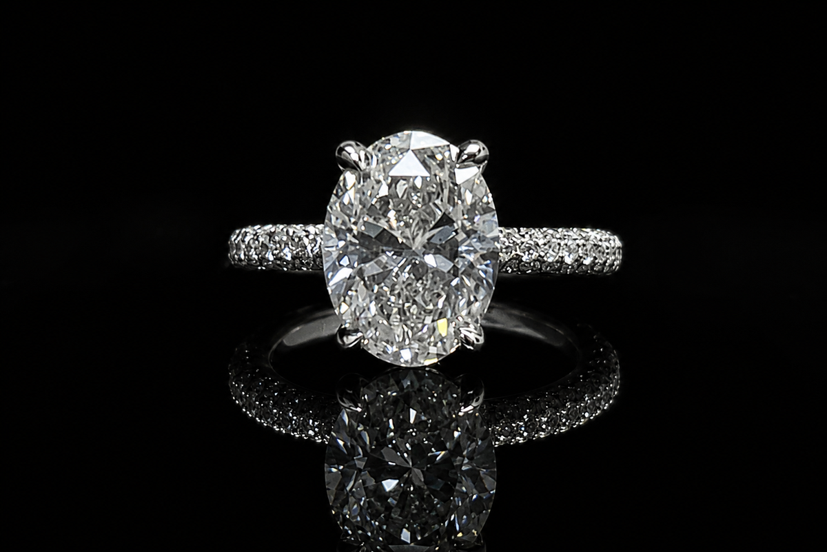 Oval Diamond Halo Engagement Ring (eng695)