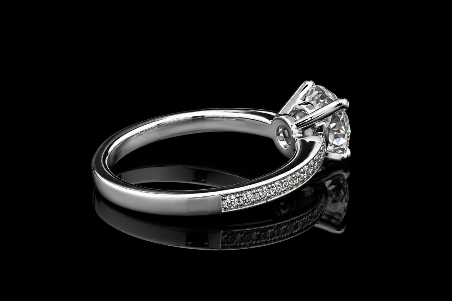 Round Diamond Pavé Solitaire Engagement Ring (eng631)