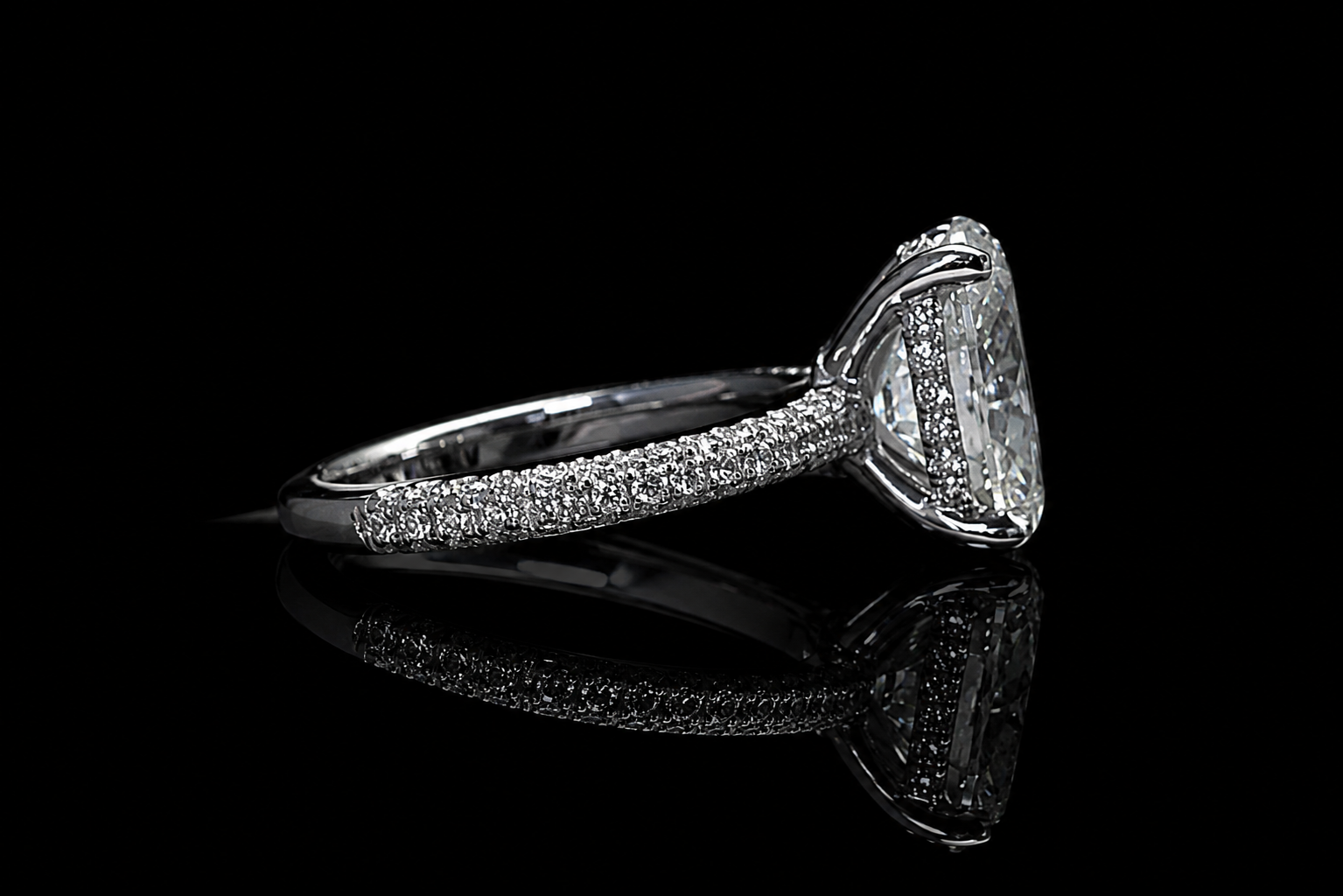 Oval Diamond Halo Engagement Ring (eng695)