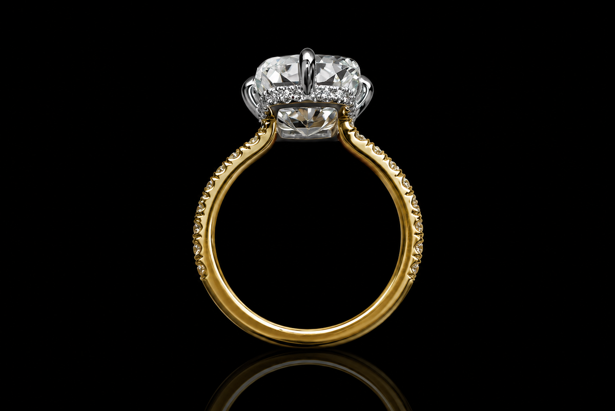 Cushion Cut Diamond Solitaire Engagement Ring (eng669)
