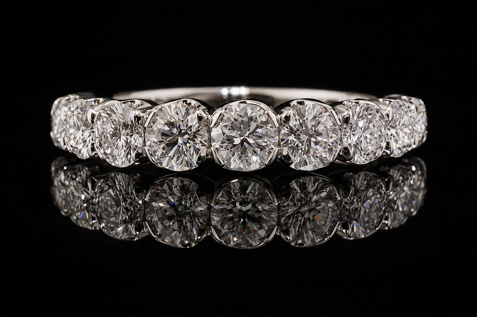 Round Diamond Shared-Prong Eternity Band (band015)