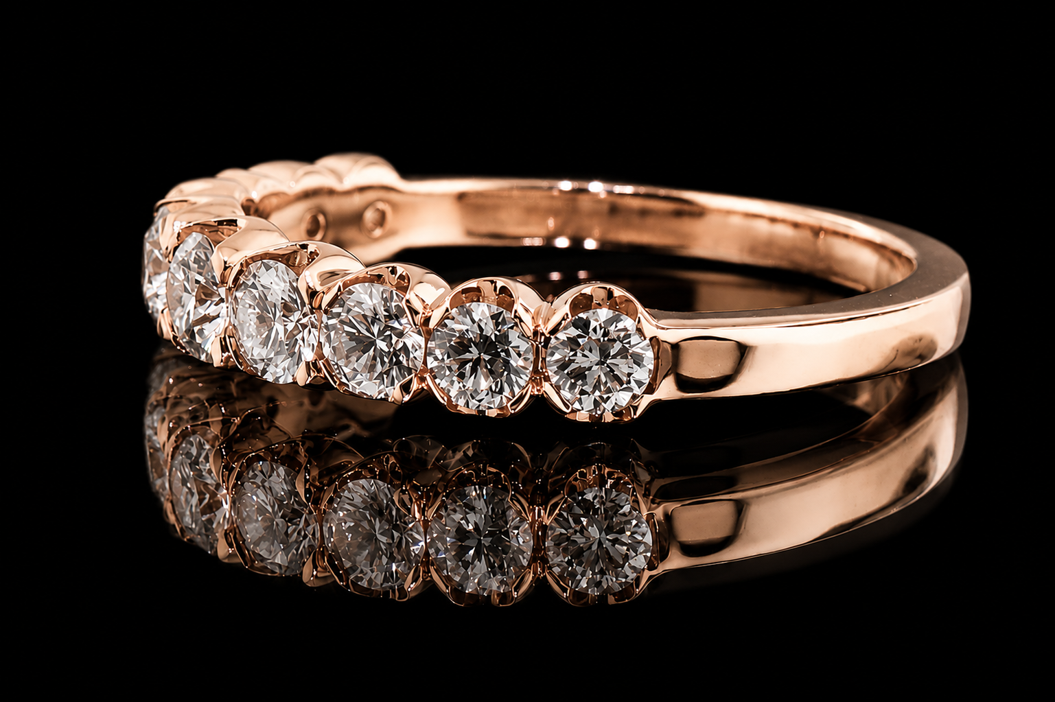 Round Diamond Shared-Prong Eternity Band (band018)