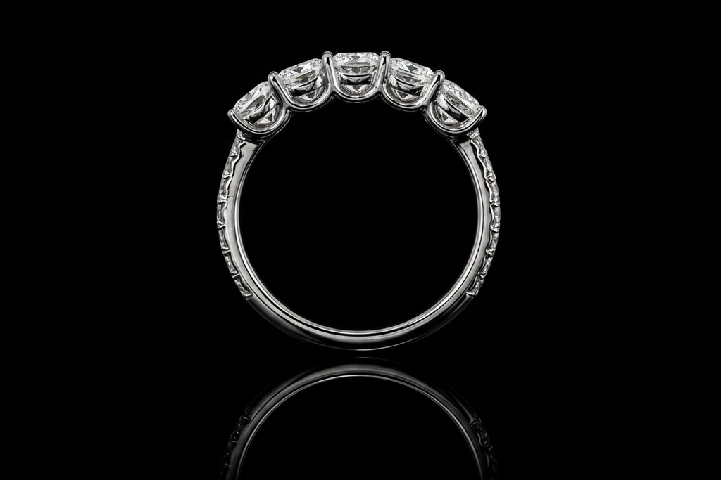 Six-Stone Round Diamond Platinum Wedding Band (band097)