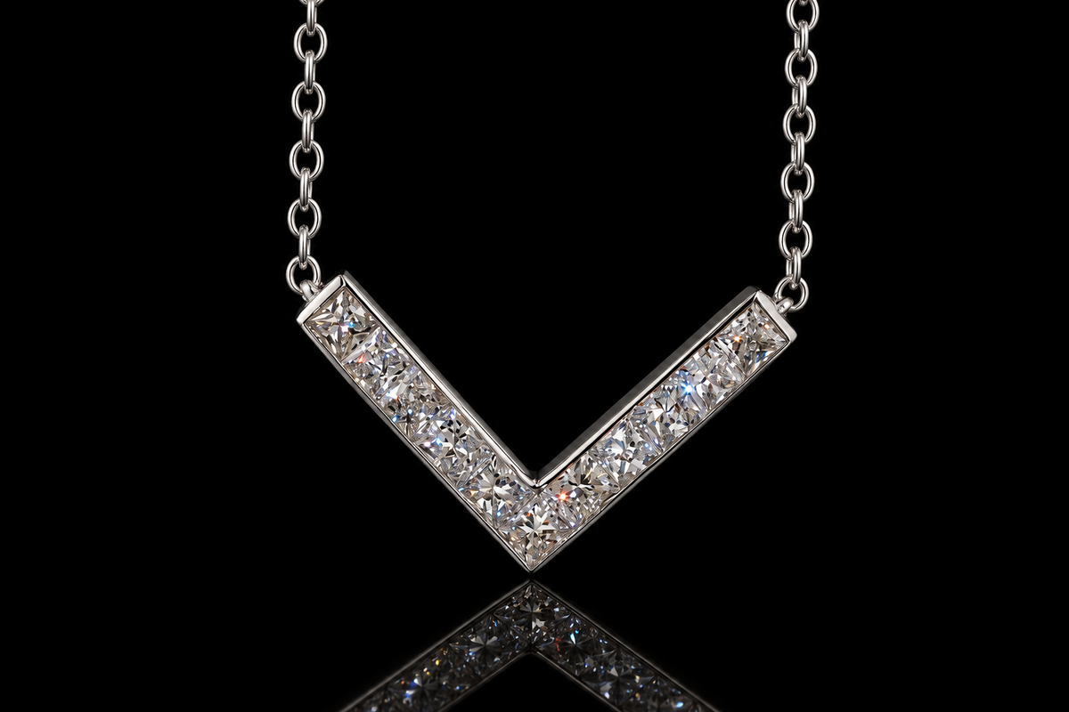14K White Gold Channel-Set Princess-Cut Diamond V Necklace (pend101)