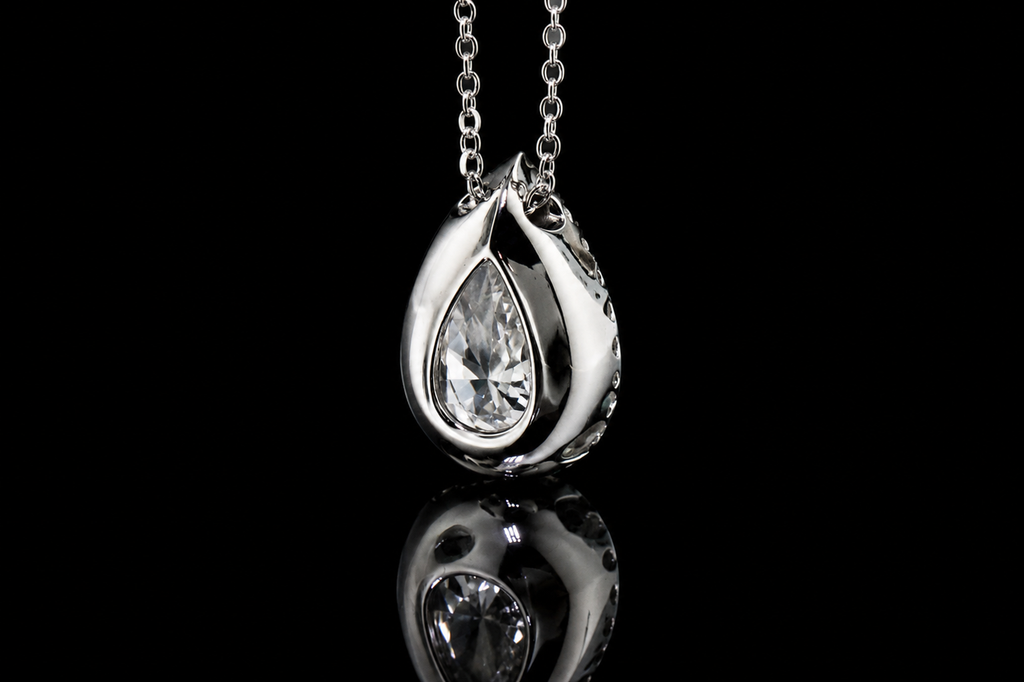 Platinum Pear-Shaped Diamond Halo Pendant (pend008)