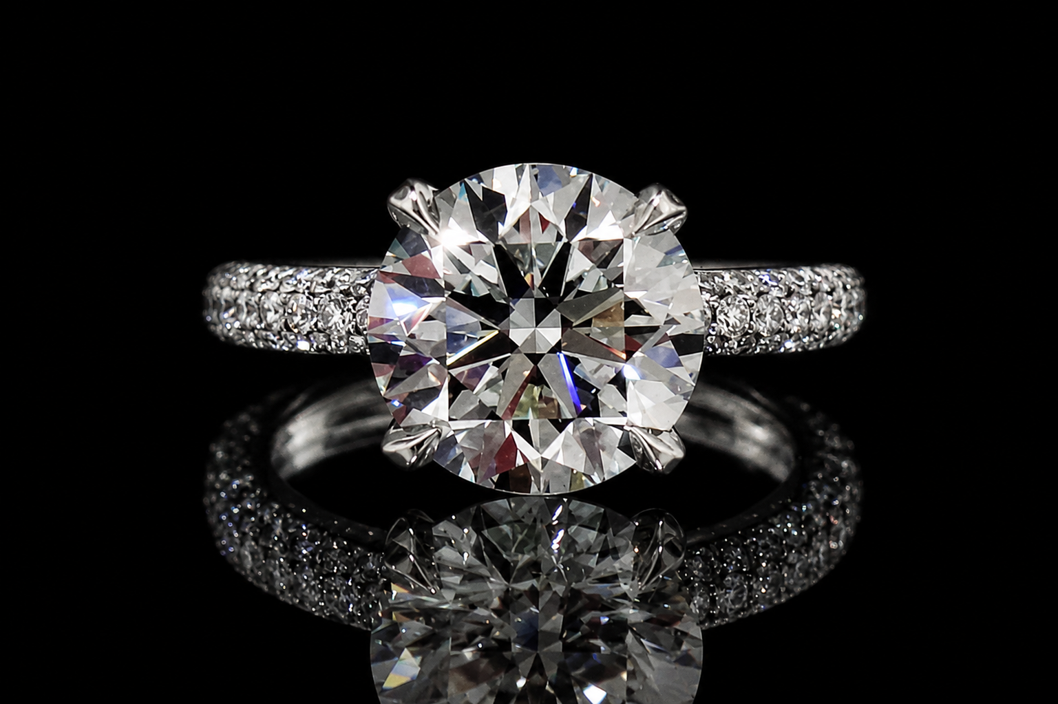 Round Diamond Solitaire Engagement Ring (eng383)