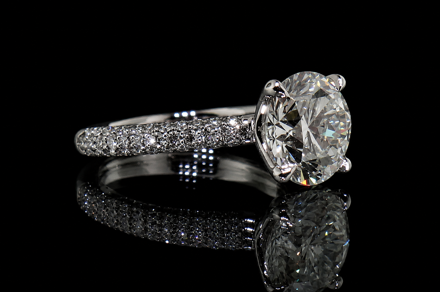 Round Diamond Solitaire Engagement Ring (eng383)