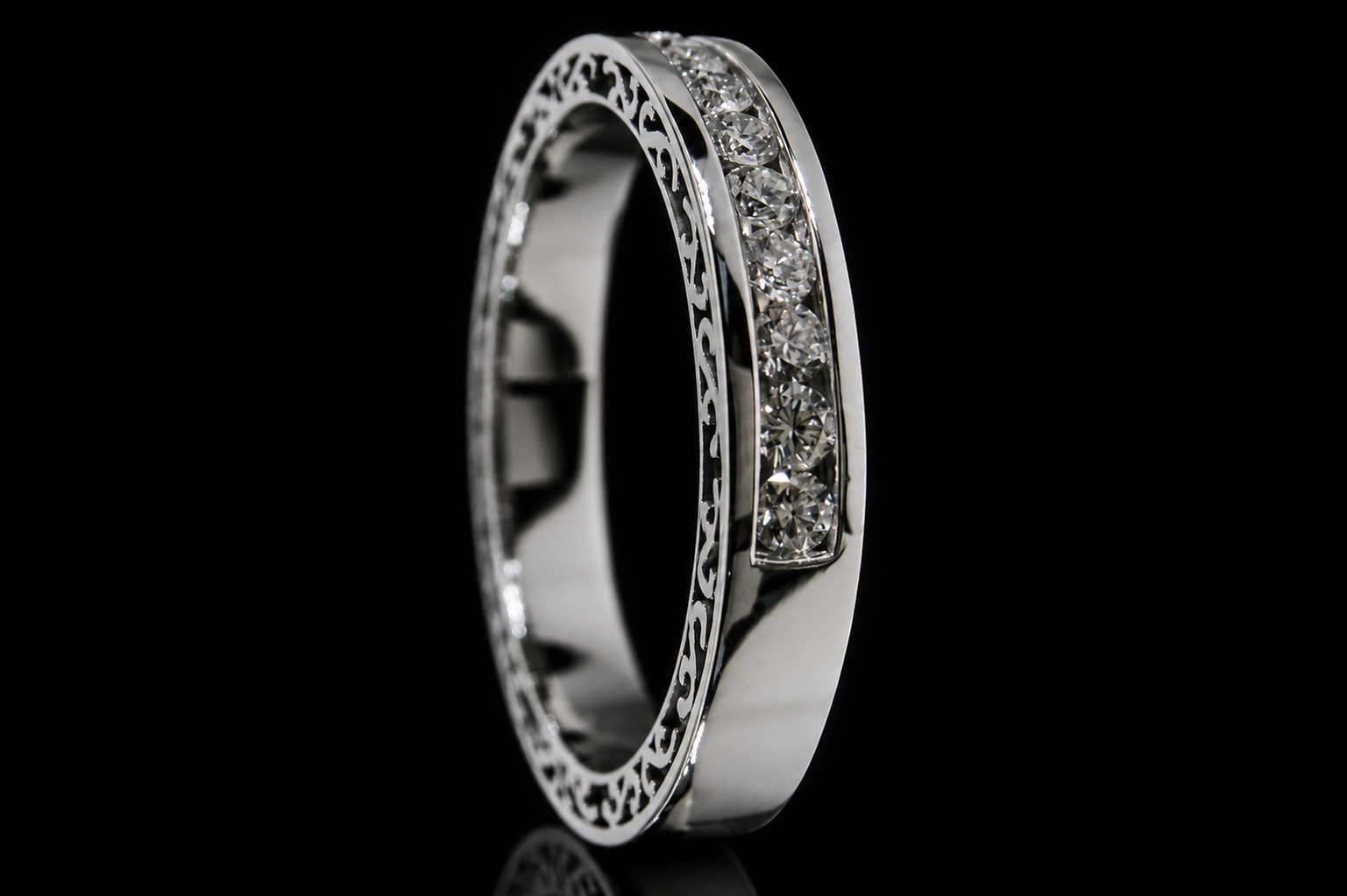 Princess-Cut Diamond Channel Band (band037)
