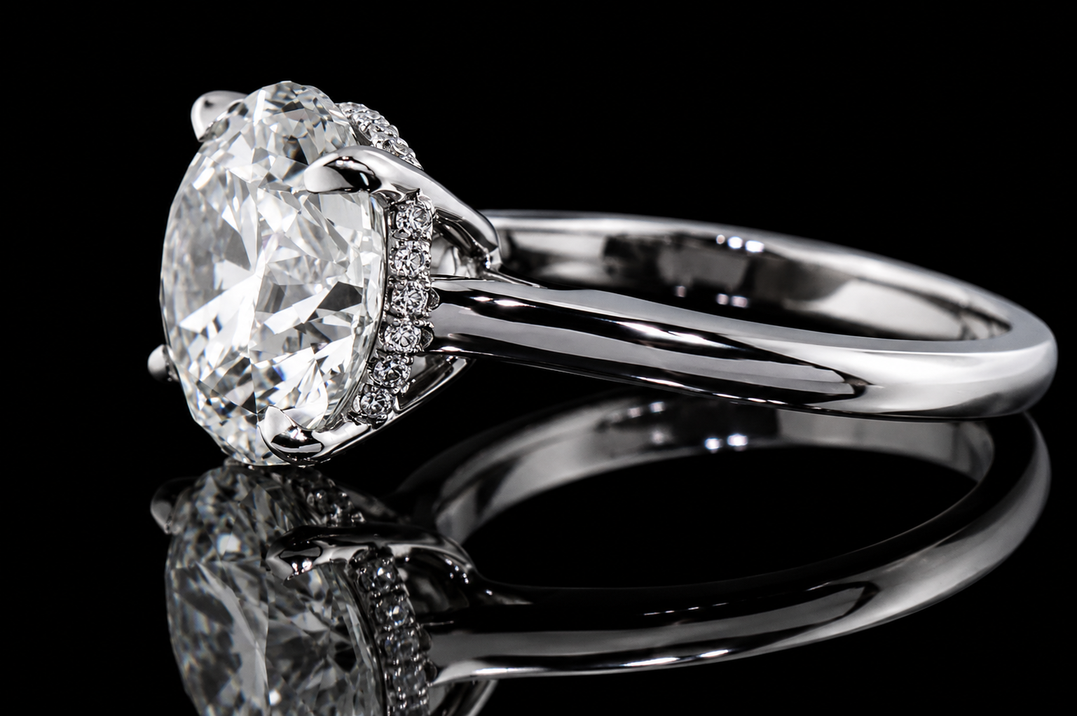 Round Brilliant Diamond Hidden Halo Solitaire Engagement Ring (eng033)