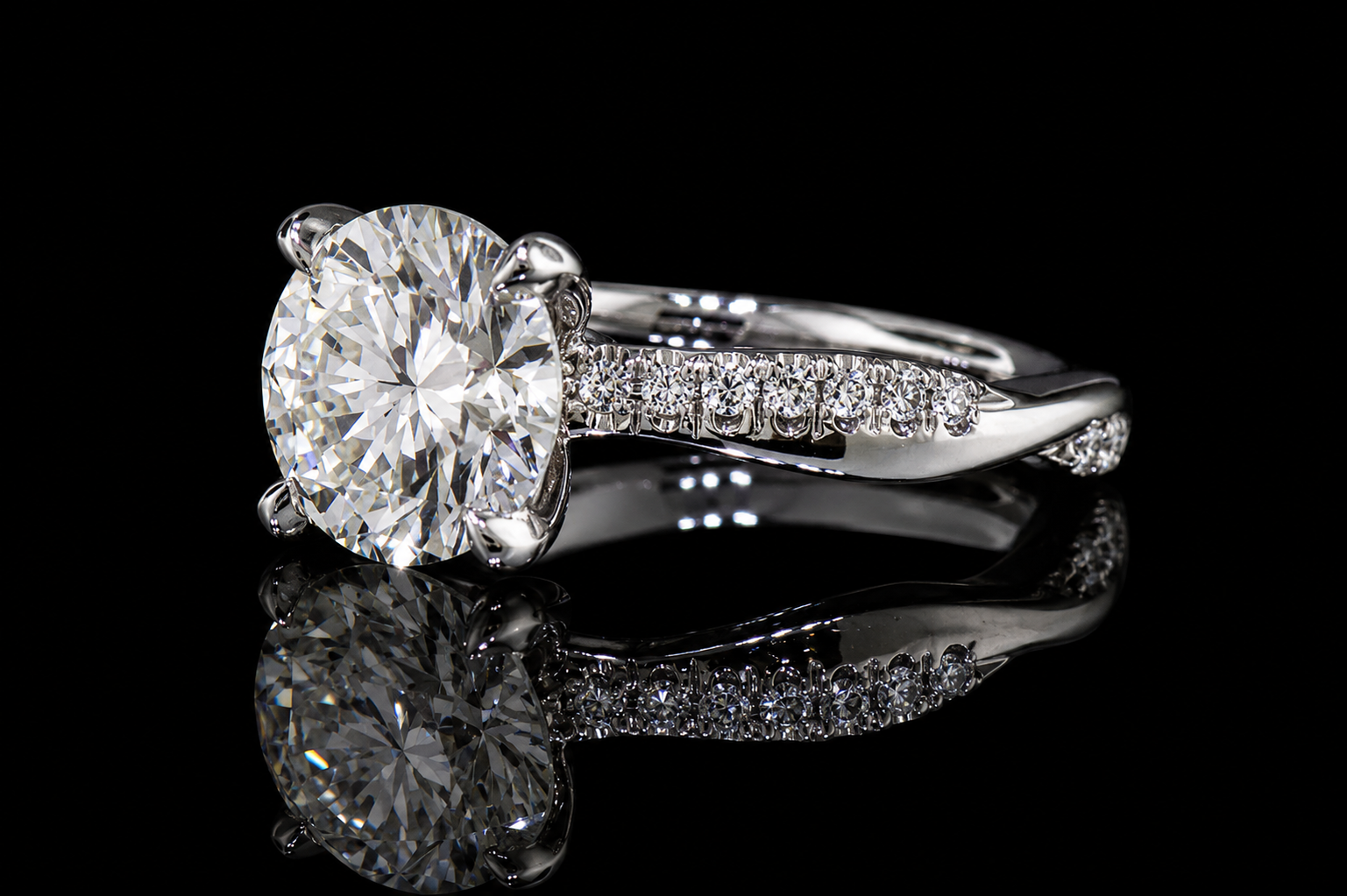 Round Brilliant Diamond Solitaire Ring with Twisted Pavé Band (eng482)