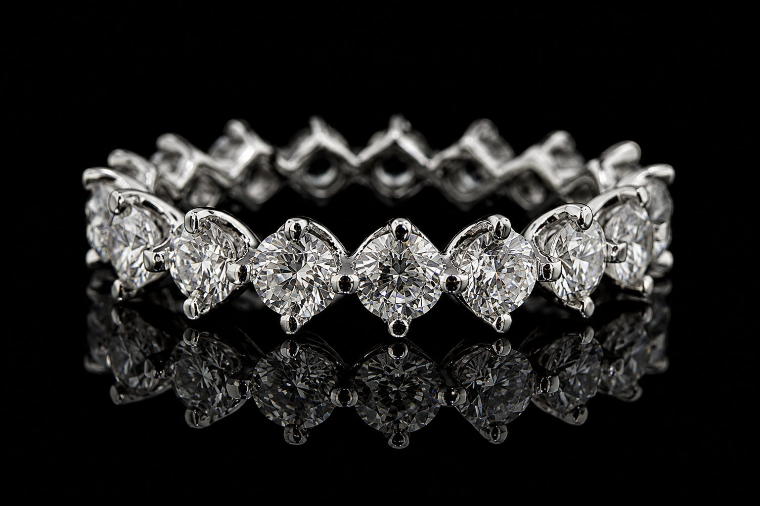 Round & Cushion Diamond Eternity Band (band067)
