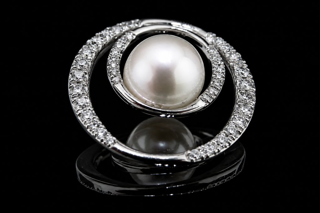 Diamond & Pearl Swirl Pendant (pend047)
