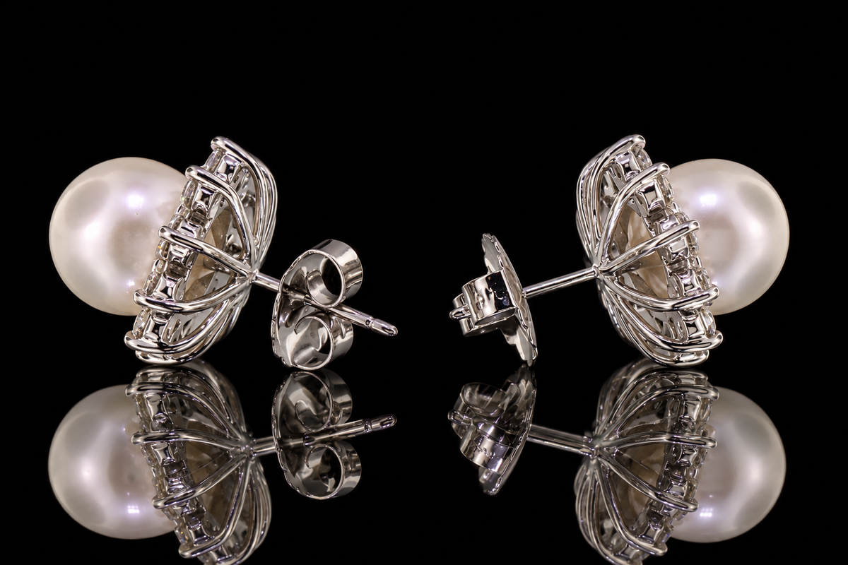 Pearl & Diamond Floral Stud Earrings (ear062)