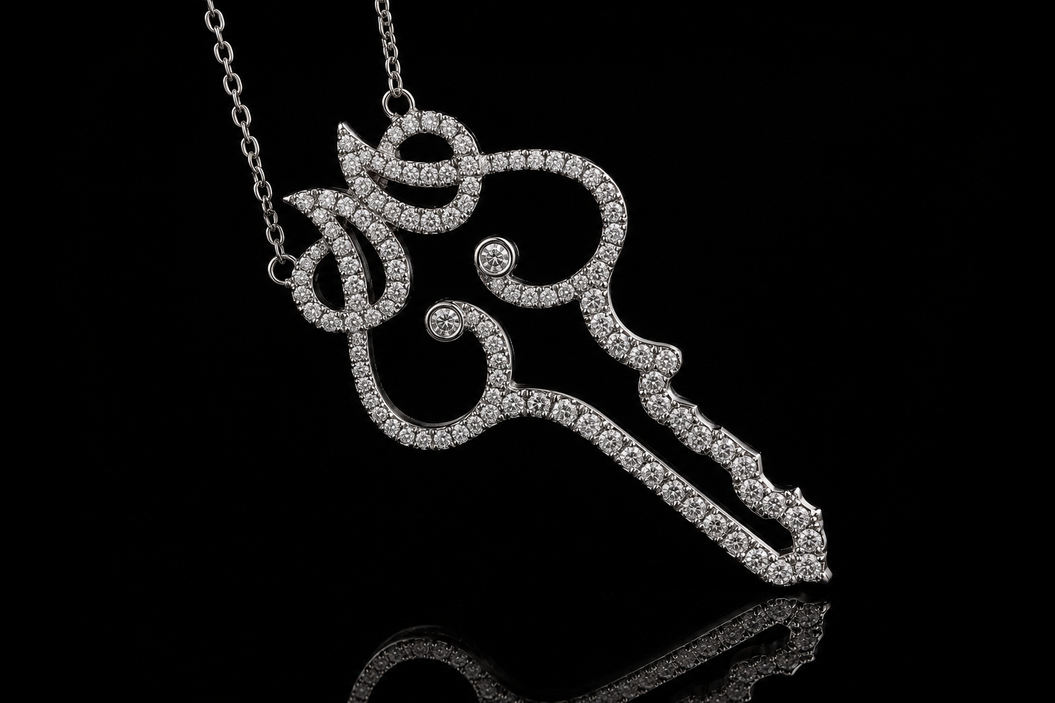 Diamond Micropavé Key Pendant (pend067)