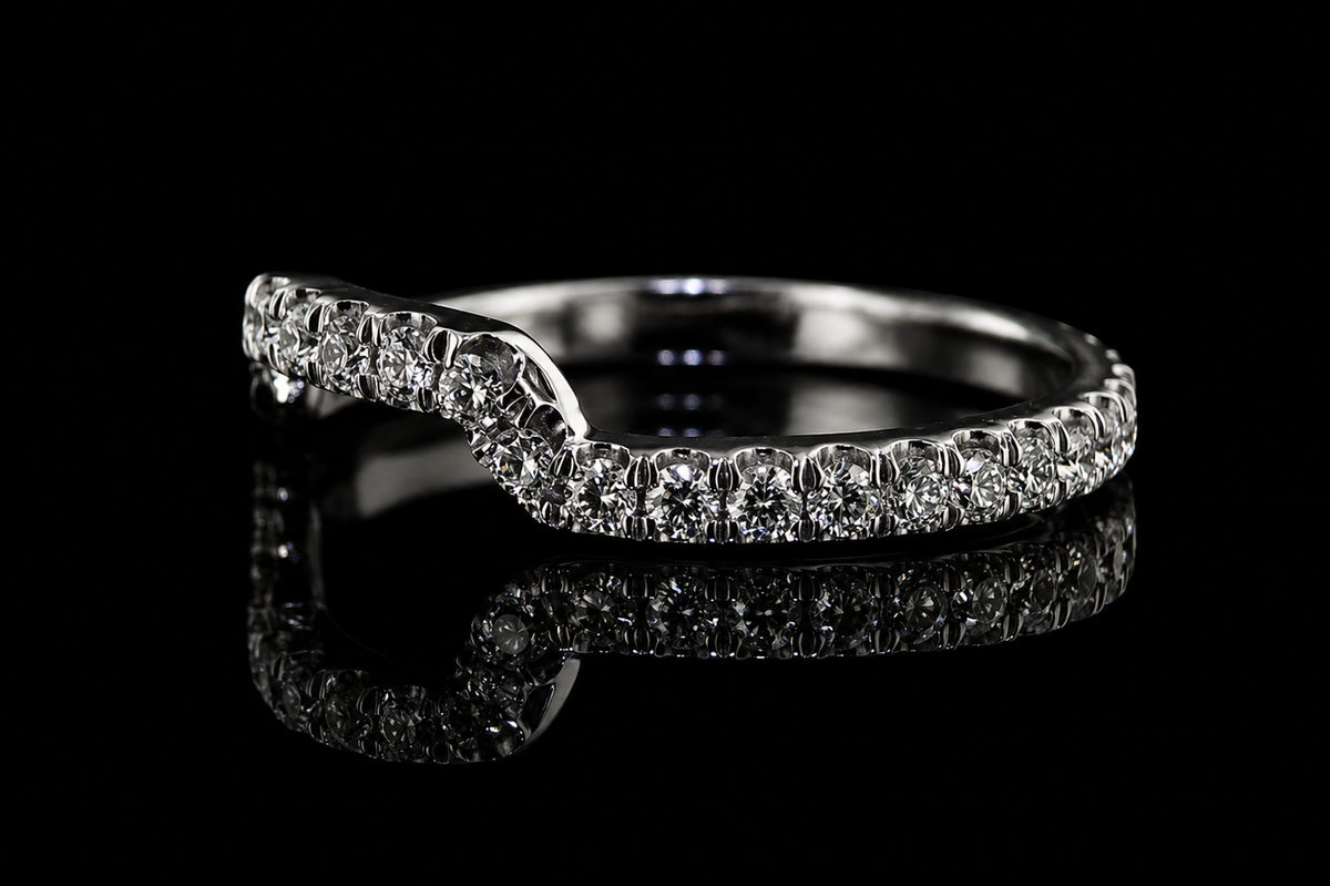 Curved Diamond Contour Band (band035)