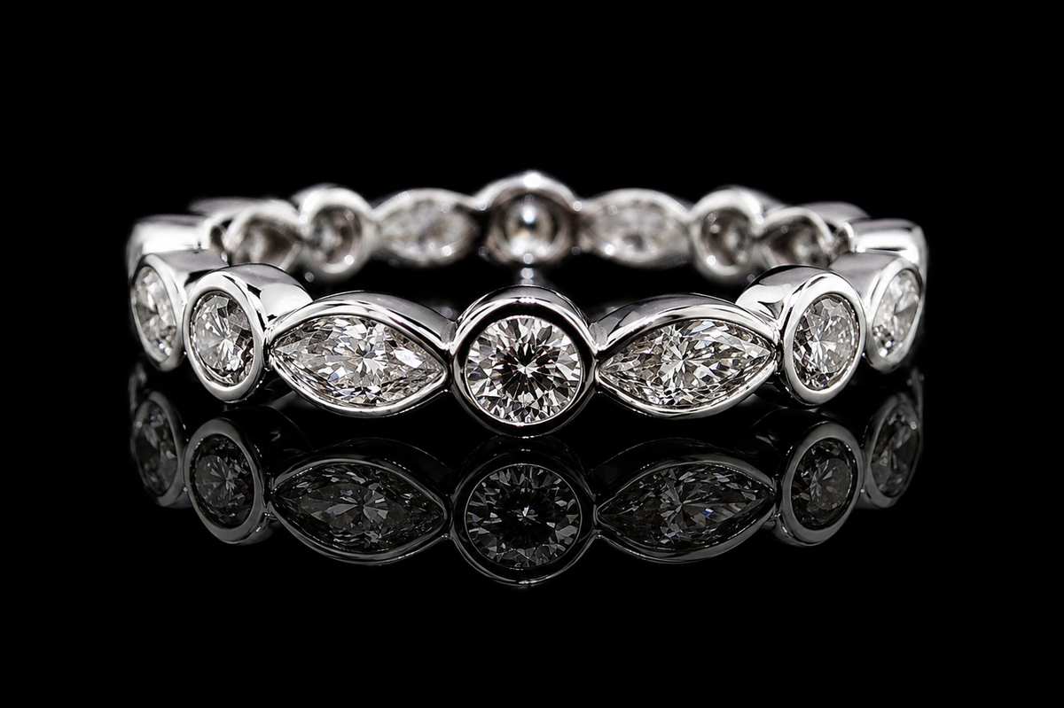 Alternating Marquise & Round Bezel-Set Diamond Band (band045)