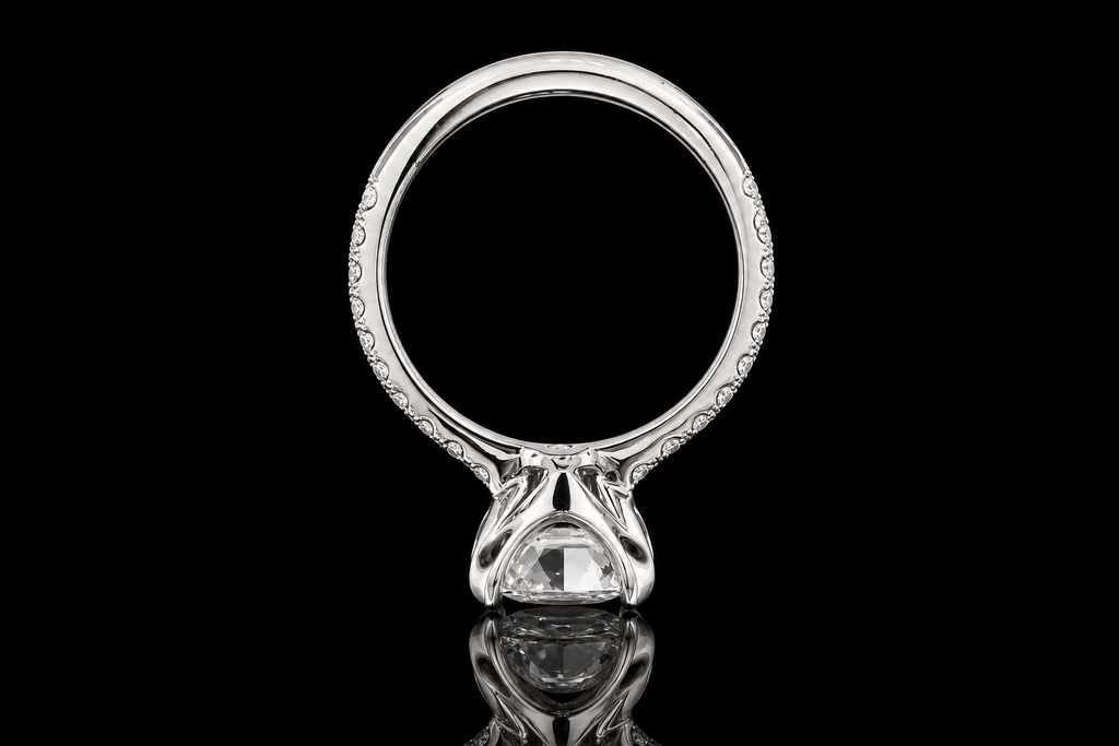 Cushion Cut Diamond Solitaire Ring (eng424)