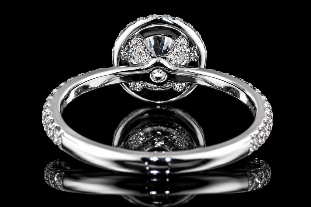 Round Brilliant Diamond Halo Engagement Ring (eng031)