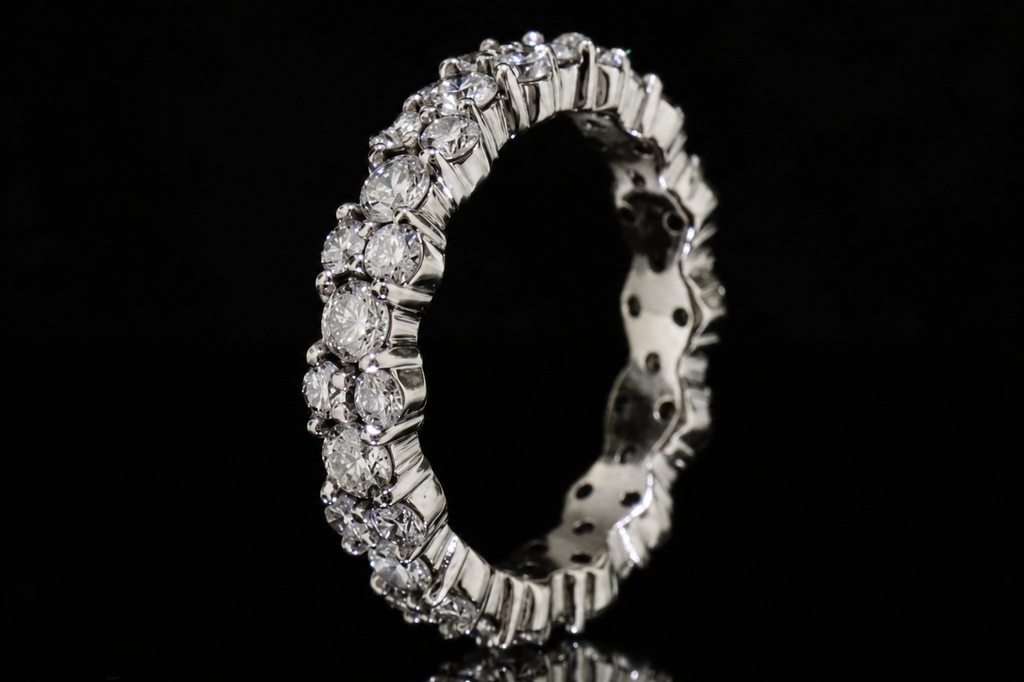 Mixed-Size Round Diamond Eternity Band (band125)