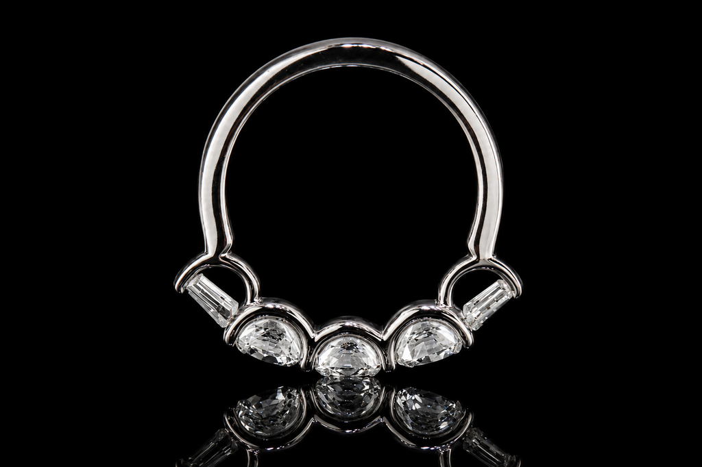 Three-Stone Round Diamond Ring with Tapered Baguettes (band127)