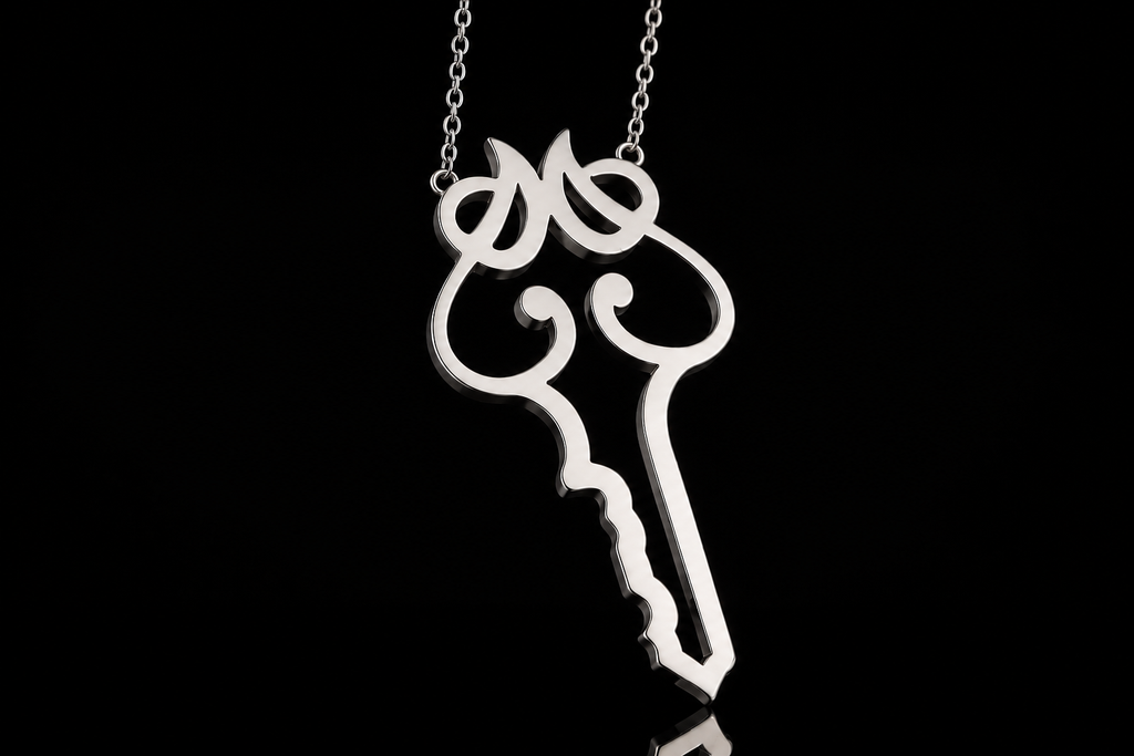 Diamond Micropavé Key Pendant (pend067)