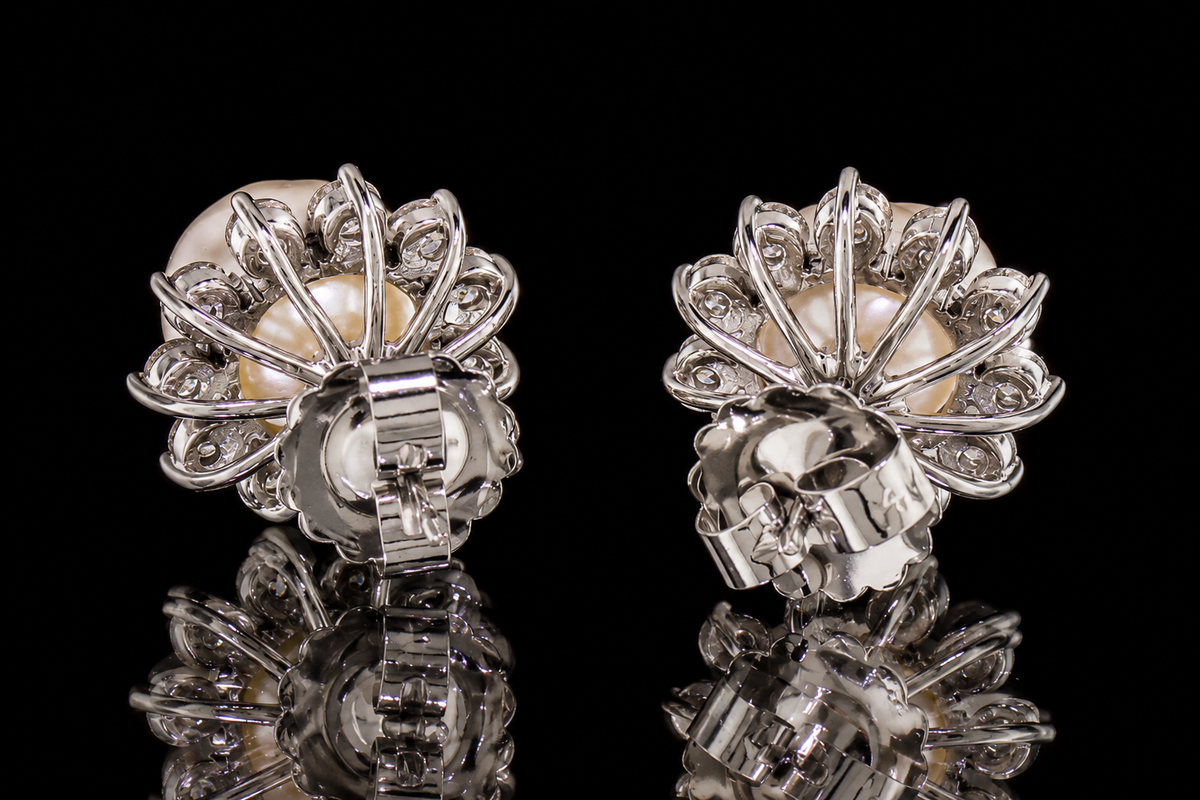 Pearl & Diamond Floral Stud Earrings (ear062)