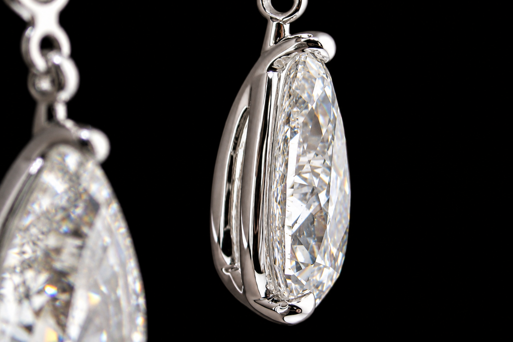 Round & Pear-Shaped Diamond Drop Earrings (ear024)