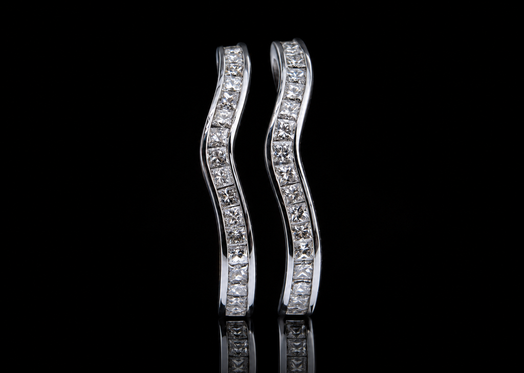 Curved Princess-Cut Diamond Band (band039)