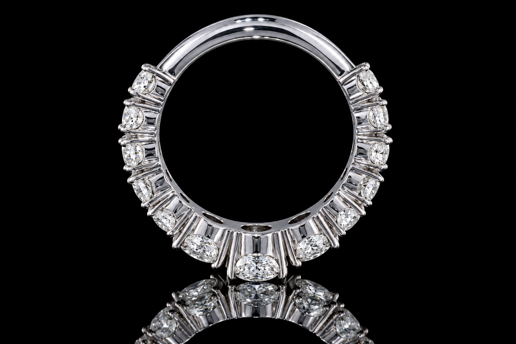 Graduated Round Brilliant Diamond Anniversary Band (band175)