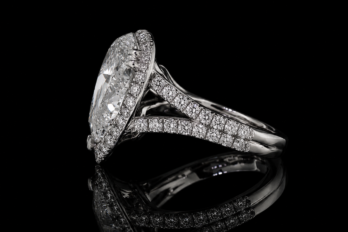 Pear Shaped Diamond Halo Ring with Split Pavé Band (eng529)