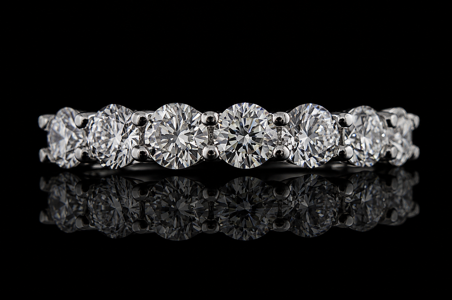 Round & Cushion Diamond Eternity Band (band067)