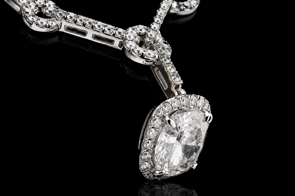 Cushion Diamond Halo Pendant Necklace (pend049)