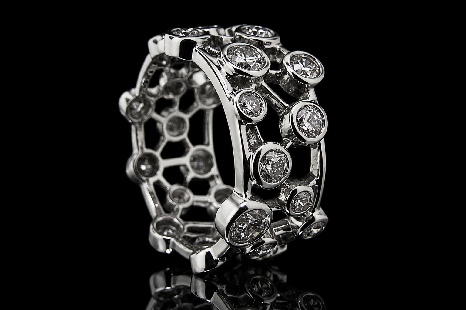 Floating Bezel-Set Diamond Band (band071)