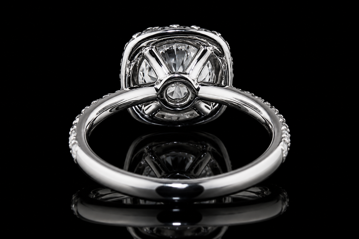 Round Diamond Cushion Halo Engagement Ring (eng217)