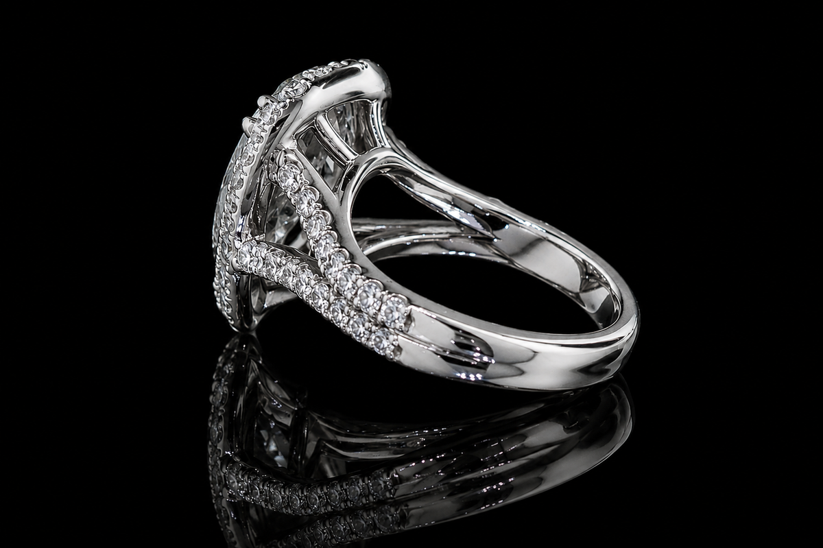 Pear Shaped Diamond Halo Ring with Split Pavé Band (eng529)