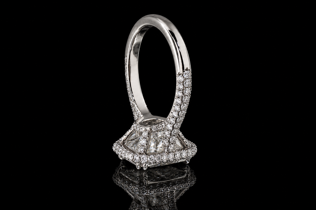 Radiant Cut Diamond Halo Ring (eng428)