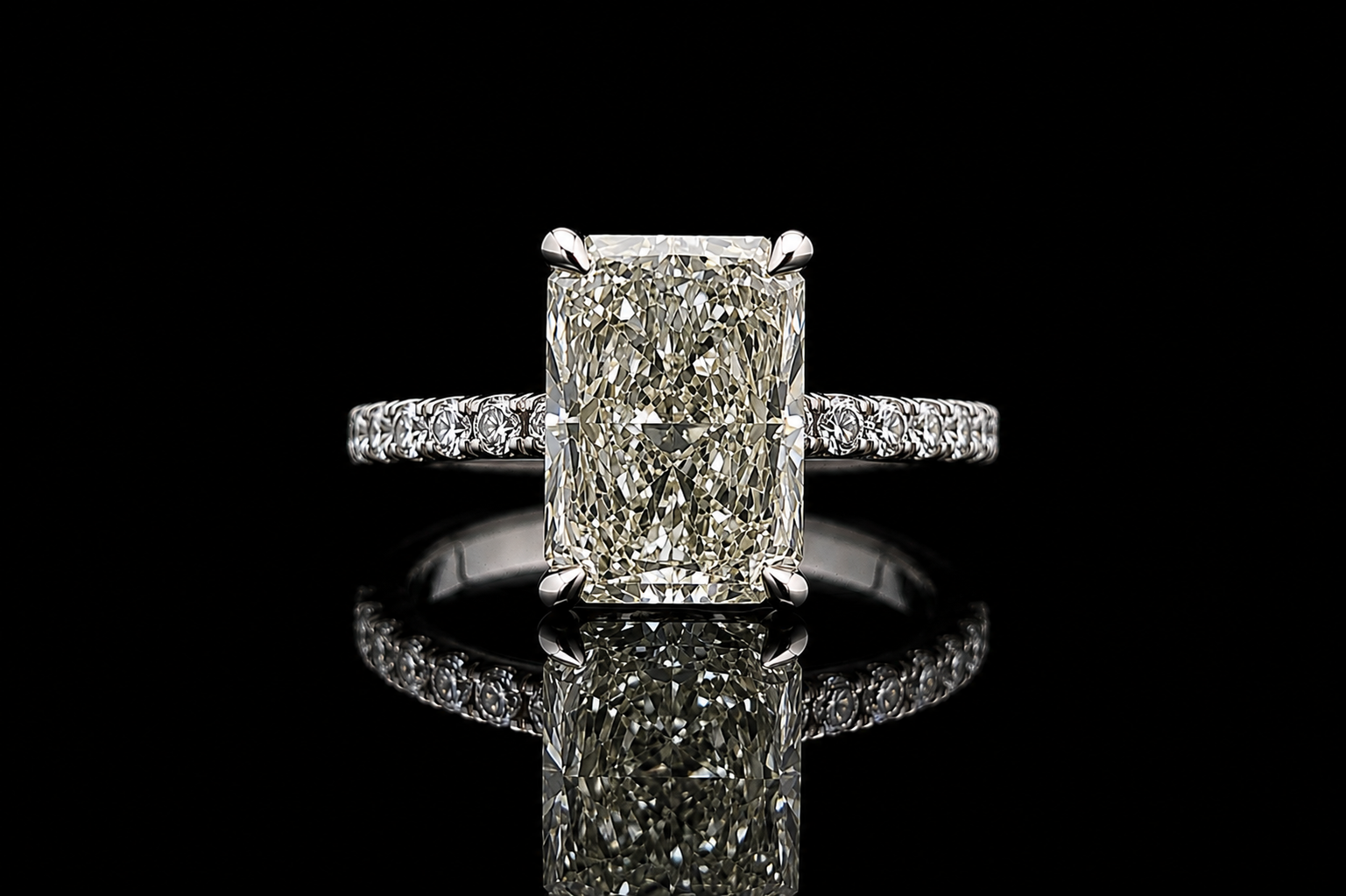 Radiant Cut Diamond Solitaire Engagement Ring (eng757)
