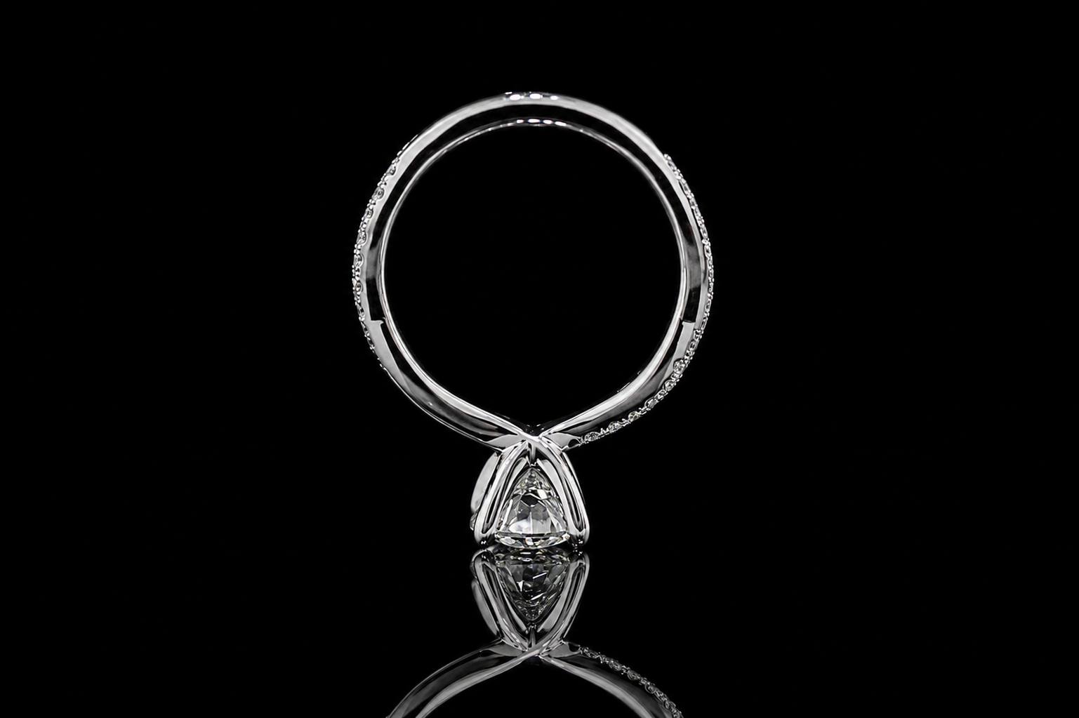 Round Brilliant Diamond Solitaire Ring with Twisted Pavé Band (eng482)