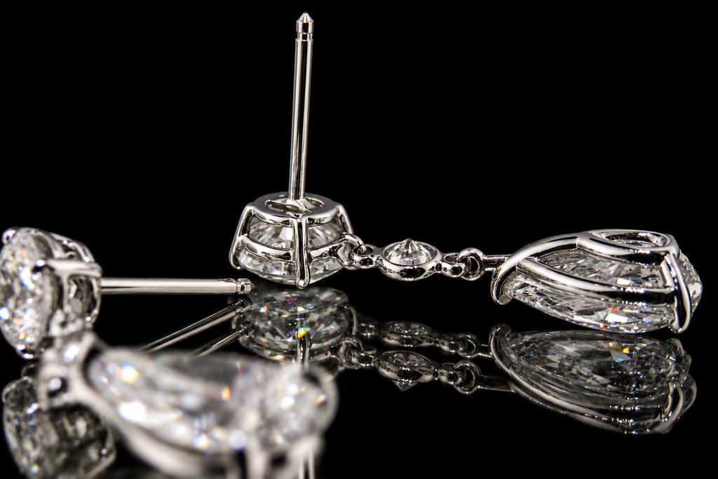Round & Pear-Shaped Diamond Drop Earrings (ear024)