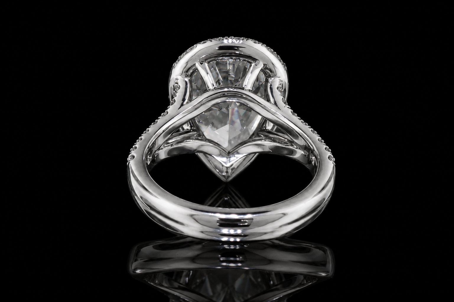 Pear Shaped Diamond Halo Ring with Split Pavé Band (eng529)
