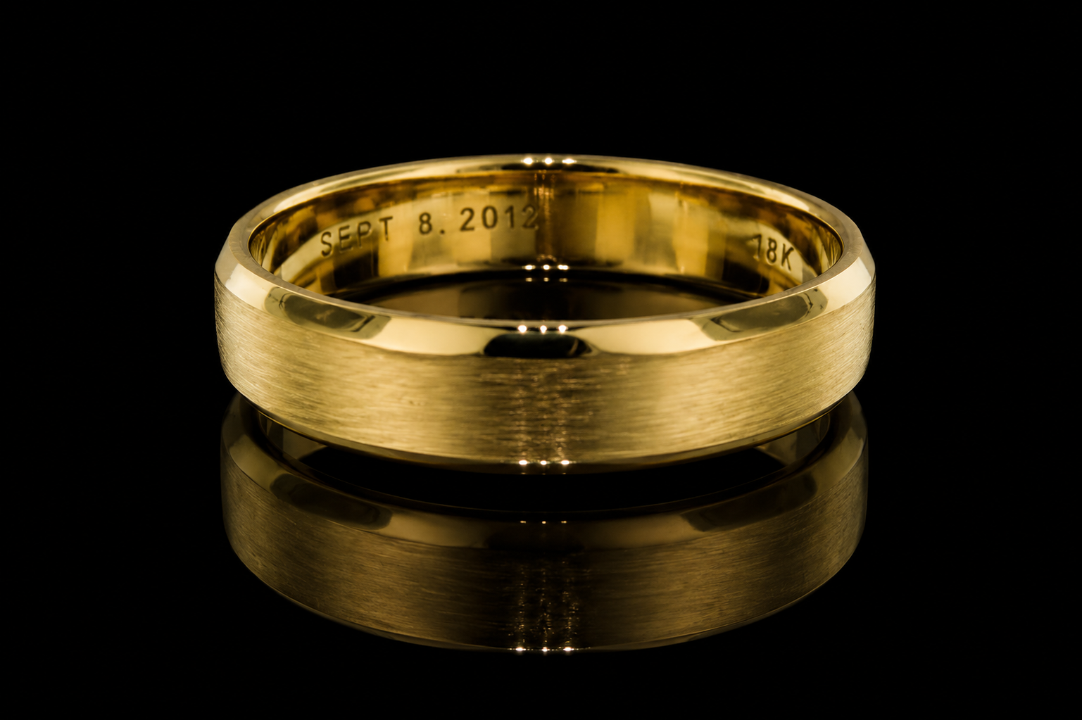 18K Yellow Gold Brushed Wedding Band (band031)