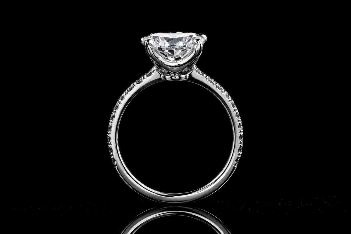 Round Brilliant Diamond Solitaire Engagement Ring (eng768)