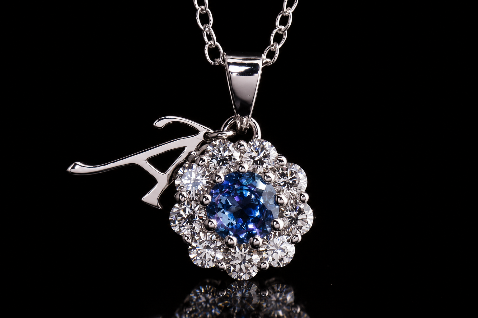 14K White Gold Blue Sapphire & Diamond Initial Pendant (pend002)