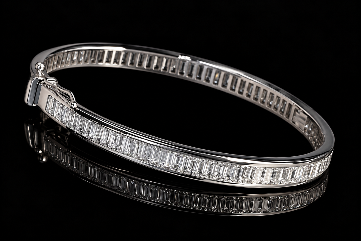 Emerald-Cut Diamond Bangle Bracelet (brac038)