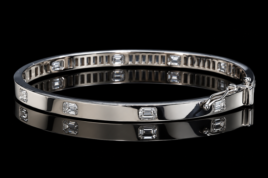 Emerald-Cut Diamond Station Bangle (brac041)