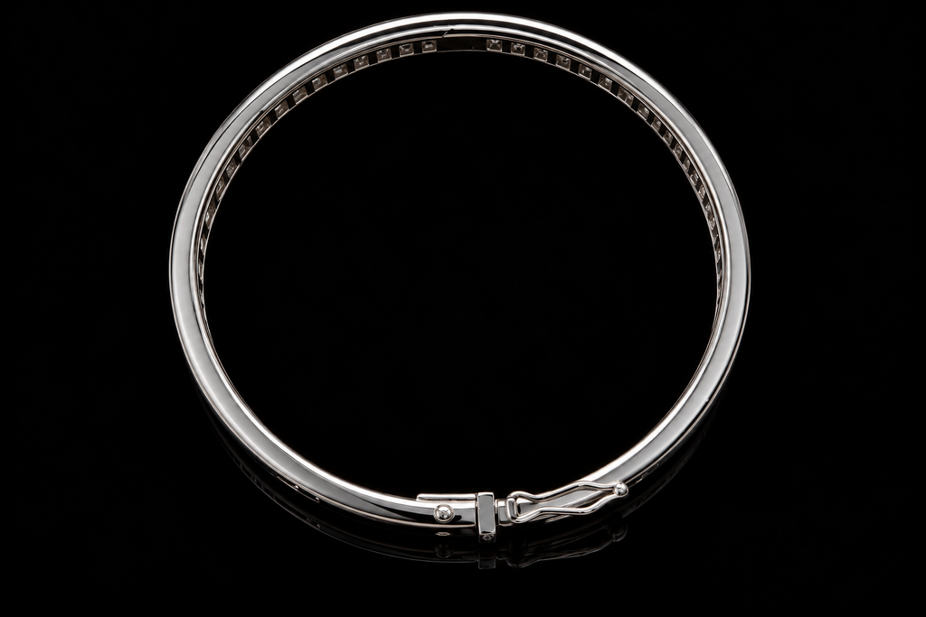 Emerald-Cut Diamond Bangle Bracelet (brac038)