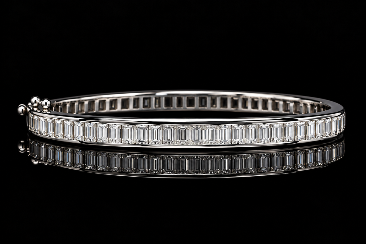 Emerald-Cut Diamond Bangle Bracelet (brac038)