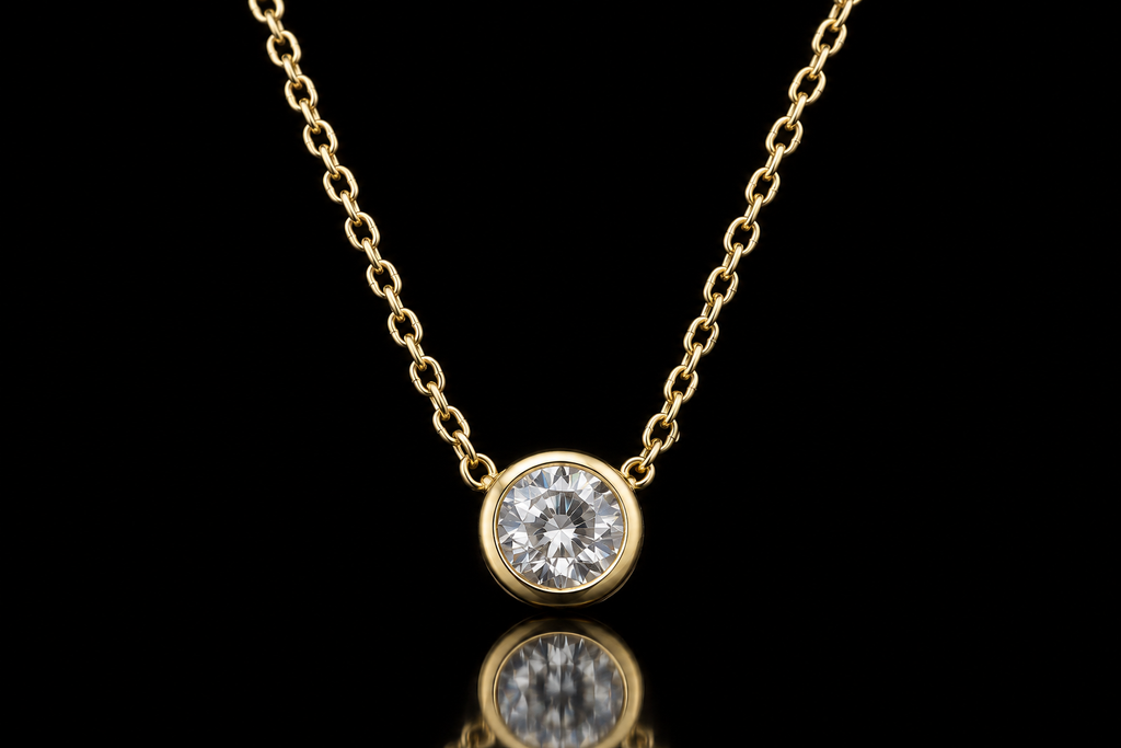 18K Yellow Gold Diamond Bezel Set (pend125)